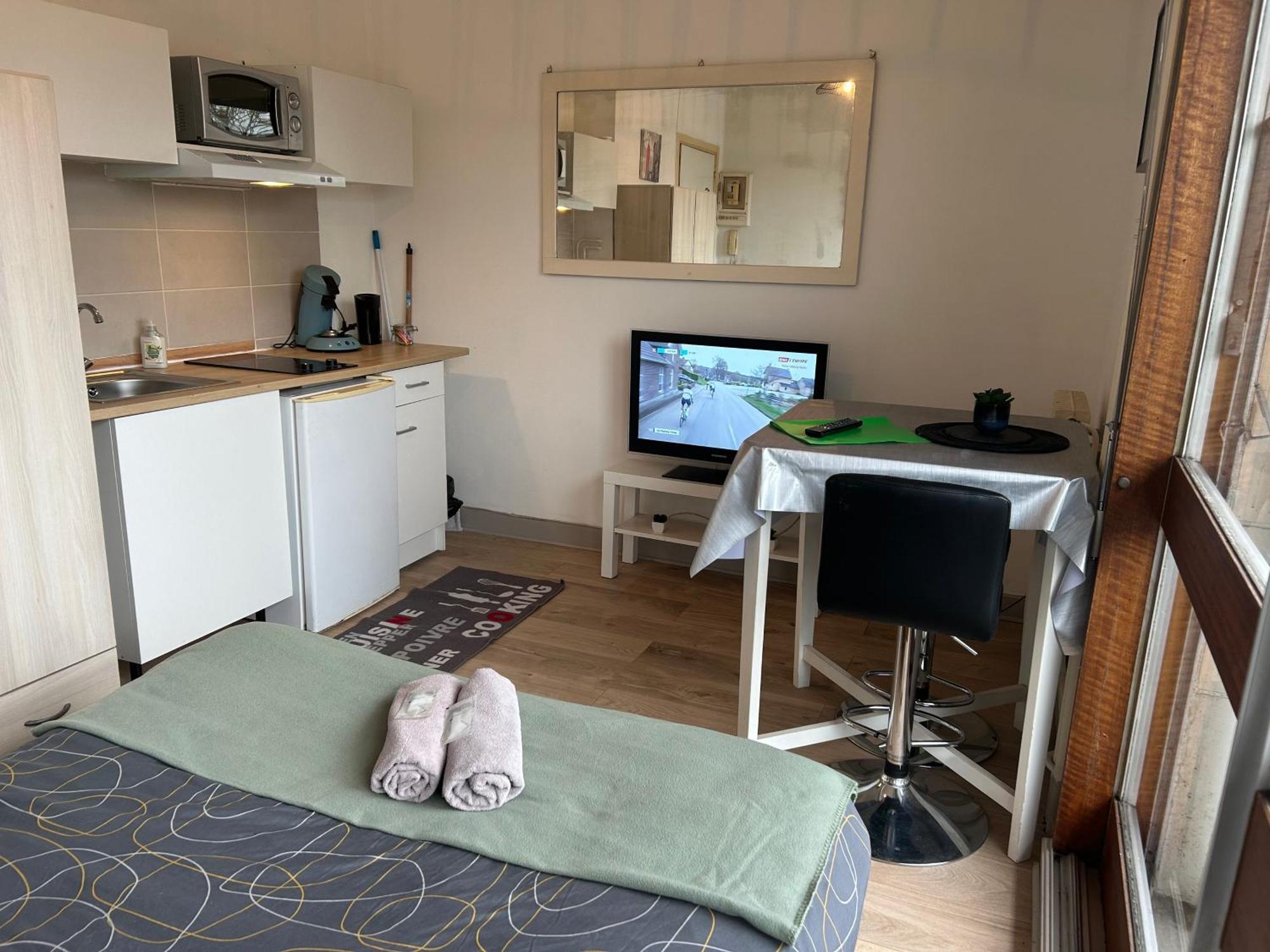 Le Petit Cube - Residence Standing - Centre Ville - Gare Troyes Ngoại thất bức ảnh